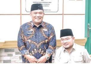 Kepala Bapenda Palembang, Marhaen SH MSi foto bersama Wakil Walikota Palembang Prima Salam.(Foto