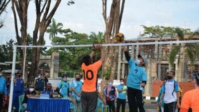 Meriahkan HUT Bhayangkara, Pangdam II Sriwijaya, Forkopimda Sumsel Olahraga Bersama