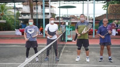Farewell Game Tenis Lapangan bersama seluruh pejabat jajaran Kodam II/Swj, Minggu (11/7/2021) bertempat di Lapangan Tenis Pemprov. Sumsel, Kota Palembang.