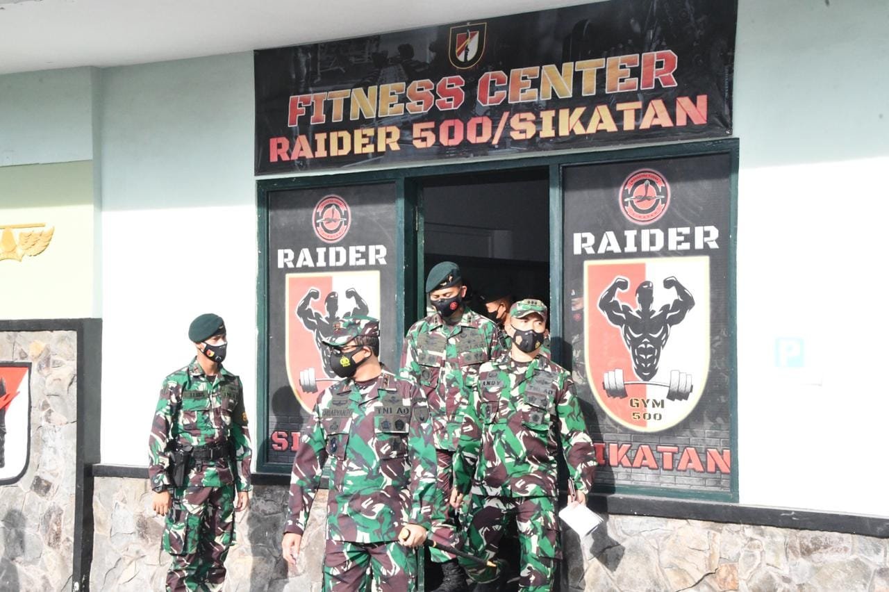 Yonif Raider 500/Sikatan dan pasukan as army