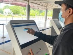 Terbang Bandara SMB II Wajib Miliki Aplikasi Peduli Lindungi