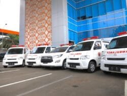 BNPB Menerima Lima Mobil Ambulans Percepat Mobilisasi Pasien COVID-19