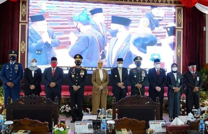 Pidato Presiden RI pada sidang tahunan MPR RI, sidang bersama DPR RI - DPD RI dan Rapat Paripurna DPR RI secara virtual, di Ruang Rapat Paripurna DPRD Prov. Sumsel, Senin, 16/8/2021)