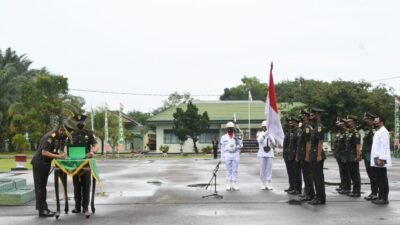 Tutup Pendidikan Tamtama, Pangdam II /Swj Lantik 400 Prajurit Dua