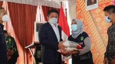 kegiatan baksos yang digelar IKB Manku, di Jalan Panjaitan Plaju Palembang, Minggu  (26/9/21).