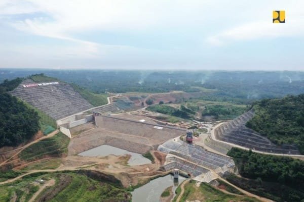 Bendungan Margatiga (Foto: Humas Kementerian PUPR) Sumber: https://setkab.go.id/setelah-way-sekampung-pemerintah-segera-tuntaskan-pembangunan-bendungan-margatiga-di-lampung/