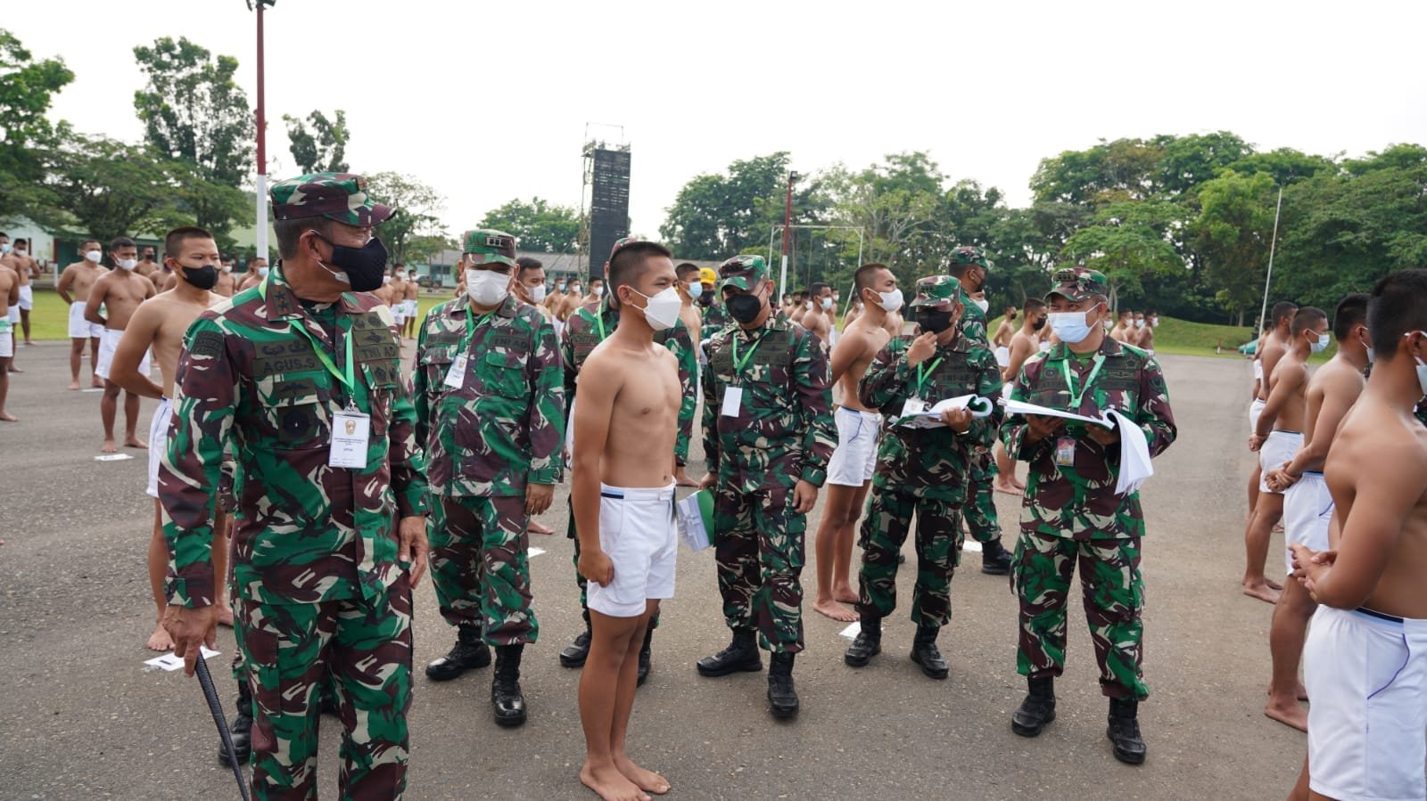 sidang Pantukhir Calon Bintara (CABA) Prajurit Karier (PK) TNI AD TA 2021 Sub Panitia Pusat (Sub Panpus) Kodam II/Sriwijaya, Selasa (21/9/2021) bertempat di Lapangan Hitam Markas Dodik Secaba Rindam II/Swj Puntang - Lahat, Sumatera Selatan (Sumsel).