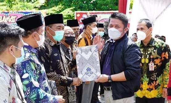 Gubernur Sumsel Serahkan 78 Sertifikat Tanah di Kota Lubuk Linggau (Kantor Badan Pertanahan Nasional (BPN) Kota Lubuk Linggau, Sabtu, 25/9/2021).