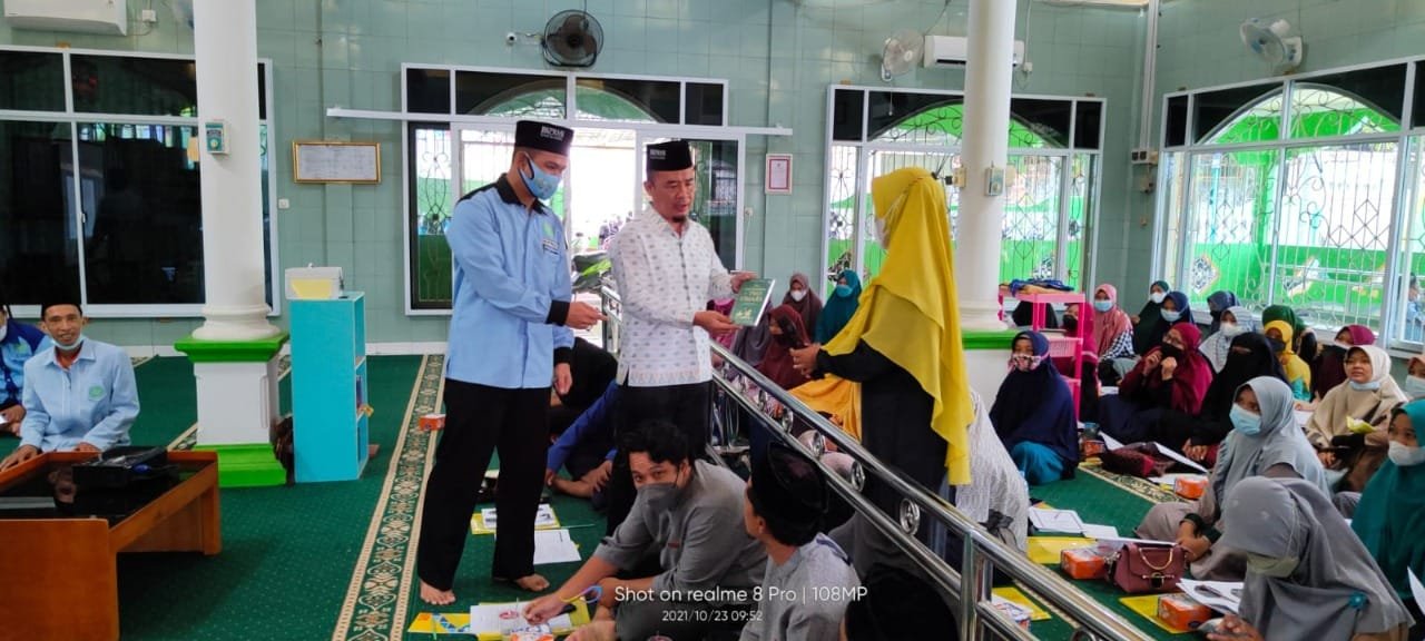 Bimbingan Teknis (Bimtek) Guru Mengaji, di Masjid Al Ikhsan Kecamatan Prabumulih Utara, Sabtu (23/10/2021).