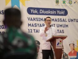 Ridwan Kamil Tinjau Gebyar Vaksinasi Massal Balongan