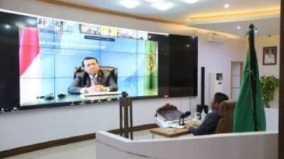 kuliah umum Fakultas Syari'ah dan Hukum Islam UIN Raden Fatah Palembang secara virtual di Command Center Kantor Gubernur, Rabu (03/11/21).