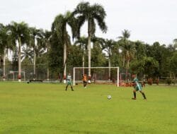 Jalin Kekompakan Melalui Perlombaan Sepakbola Antar Baterai