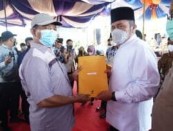 Terima Sertifikat Tanah, Warga KTM Tanjung Kukuh Ucapkan Terimakasih Pada  Herman Deru 