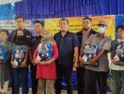 Karang Taruna Palembang Salurkan 1.600 Paket Sembako, 400 Hewan Kurban