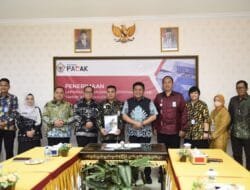 Gubernur Herman Deru Serahkan  Laporan Keuangan APBD  TA 2022  ke BPK RI Perwakilan Sumsel