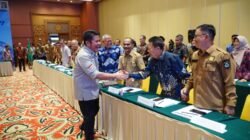 Jelang Idul Fitri, Herman Deru Instruksikan Kepala Daerah Pantau Stok Pangan di Pasar