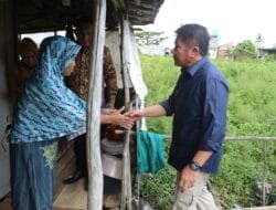 Sudah Tak Layak Huni, Herman Deru Tinjau Kondisi Rumah Ibu Azizah