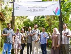 Petani Lebah di OI Terima CSR dari PLN IP UPDK Keramasan