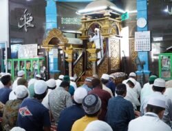 Herman Deru Safari Jumat di Masjid Nur Ramadhan