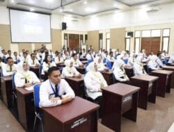 Pj Gubernur Agus Fatoni Beri Pembekalan Lurah se-Sumsel Guna Tingkatkan Kinerja Pelayanan Publik