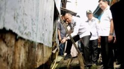 Pj Gubernur Agus Fatoni Launching Perbaikan RTLH dan Pemberian Sanitasi Secara Serentak se-Sumsel