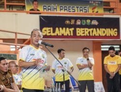 Buka Kejuaraan Bulutangkis, Pj Bupati Apriyadi Minta Peserta Jaga Sportivitas