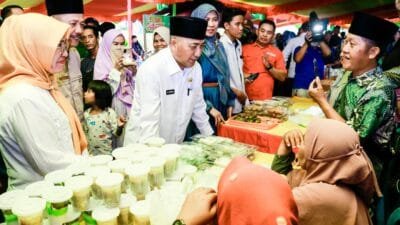 Pj Bupati Apriyadi Buka Pasar Beduk, Spot Baru Dongkrak UMKM di Muba