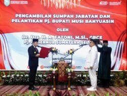 Pj Gubernur Agus Fatoni Resmi Lantik Sandi Fahlepi sebagai Pj Bupati Muba
