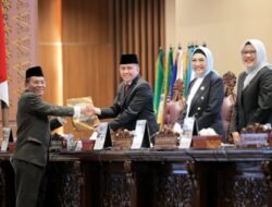 Pj Gubernur Agus Fatoni Sampaikan Penjelasan Terkait Enam Ranperda Provinsi Sumsel