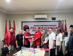 Heri Amalindo Mengambil Formulir Pendaftaran Cagub Sumsel PDIP, PKB, PAN