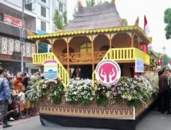 Pj Gubernur Agus Fatoni Apresiasi Provinsi Sumsel Jadi Juara Umum Kendaraan Hias Dekranas