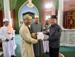 Salat Jumat di Masjid Al-Ittihad Way Hitam, Pj Gubernur Agus Fatoni Ajak Jamaah Jaga Kondusifitas Daerah