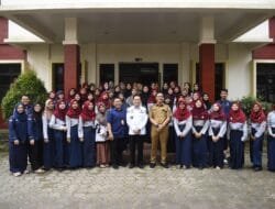  Pj Gubernur Agus Fatoni Tinjau Siswa -Siswi SMAN Sumsel