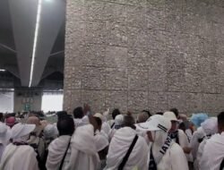 Puncak Haji, Jemaah Patuhi Waktu Lontar Jumrah