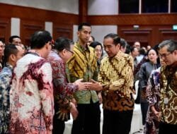 Pj Gubernur Elen Setiadi Simak Pengarahan Presiden Jokowi Terkait Penyampaian LHP LKPP dan IHPS II TA 2023 