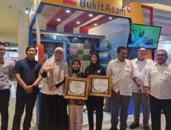 Dukung Pengembangan UMKM, Bukit Asam (PTBA) Raih Penghargaan dari Kadin Sumsel