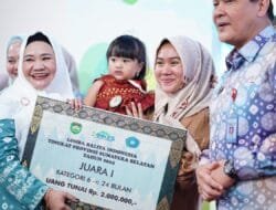 Pj Ketua TP PKK Melza Elen Setiadi Bagikan Penghargaan Anugerah Pemenang Lomba Balita Indonesia Provinsi Sumsel Tahun 2024