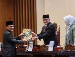 Rapat Paripurna DPRD, Bahas Raperda Perubahan APBD Sumsel 2024