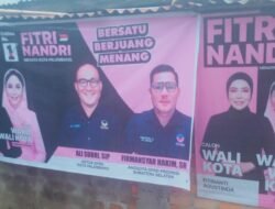 Banner Dukungan Fitri Agustinda dan Nandriani Octarina Bermunculan di Kecamatan Kertapati