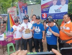 Paslon Walikota Palembang Yudha-Bahar Resmikan Wifi Gratis di Kambang Iwak