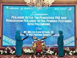 Melza Elen Setiadi Lantik Dwi Wahyuni Cheka sebagai Pj Ketua TP PKK Kota Palembang