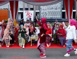 DWP Sumsel Gelar Parade Berkebaya HUT ke-25 dan Hari Ibu ke-96