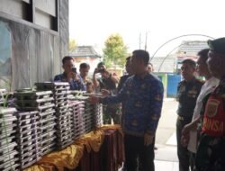 Pj Bupati Tinjau Program Makan Bergizi Gratis Perdana di Muara Enim