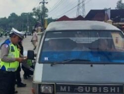 Satlantas Polres OKU Timur Gelar Operasi Keselamatan Musi 2025, Cek Kesehatan dan Urine Pengemudi Bus