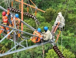 PLN Lakukan Pemindahan Kabel Konduktor dari Tower Darurat ke Tower Permanen