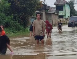 Banjir Tak Kunjung Surut, Warga Tanah Mas Takut Akan Munculnya Buaya