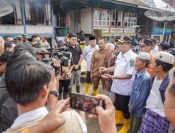Bupati Muba Tinjau Banjir di Sanga Desa, Pastikan Bantuan dan Penanganan Darurat