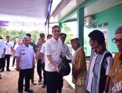 Pemkab OKI dan PT Sampoerna Agro Salurkan Bantuan untuk Warga Terdampak Banjir di Pematang Panggang