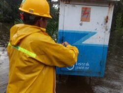 PLN UP3 Jambi Kawal 100% Penormalan Kelistrikan  Pasca Banjir