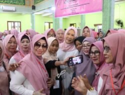 Ketua TP PKK Sumsel Feby Deru dan EECM Santuni 40 Anak Yatim di Bulan Ramadhan